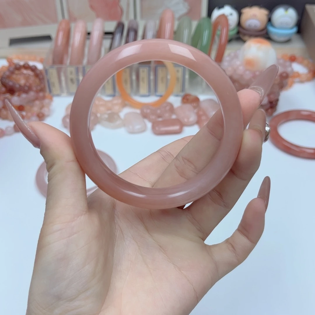 未镶嵌手镯石英质玉云**回