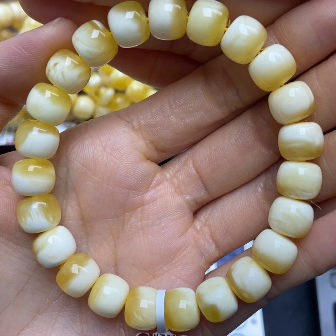 蜜蜡未镶嵌珠宝奇石139