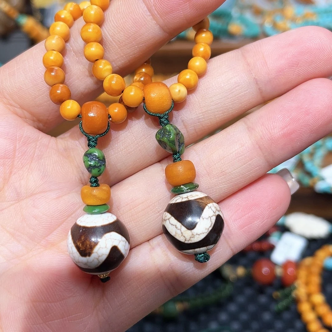 琥珀裸石未镶嵌多样发其一指捻珠珠款