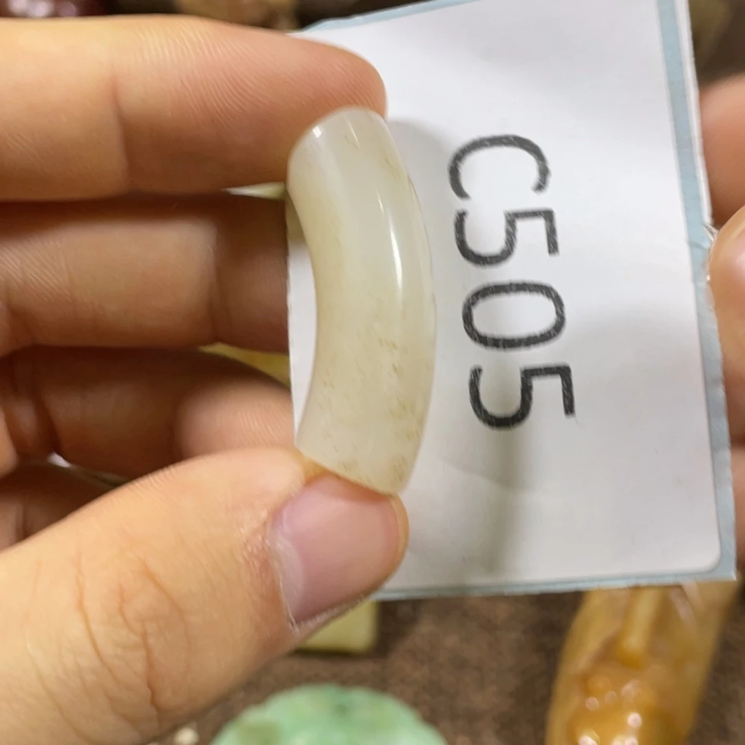 和田玉未镶嵌吊坠(不含链)