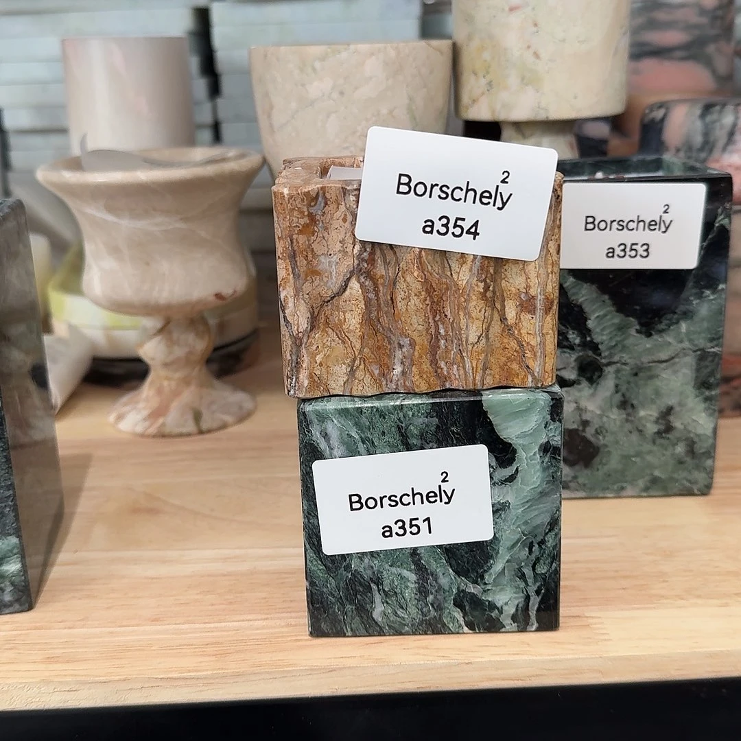 N***ia351。  a354。