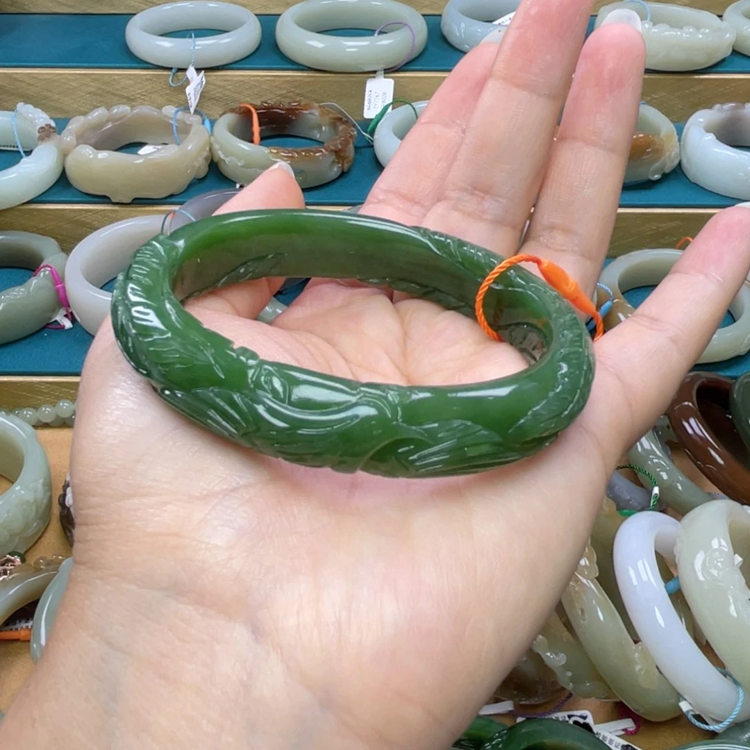 未镶嵌手镯和田玉做****4圈口59