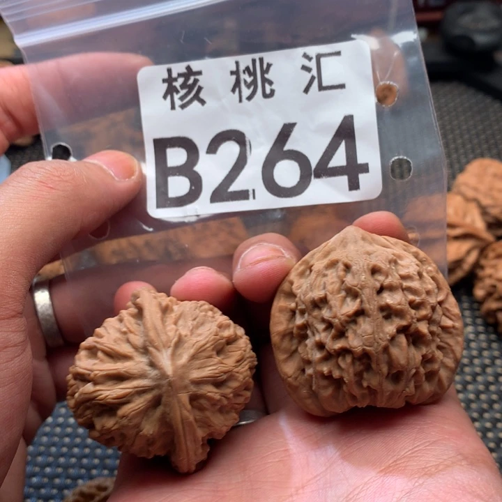 吊坠文玩核桃龙脉
