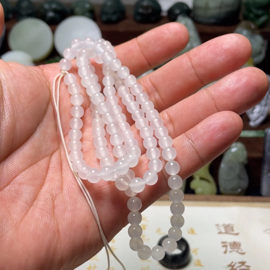 和田玉（糖玉）未镶嵌把件