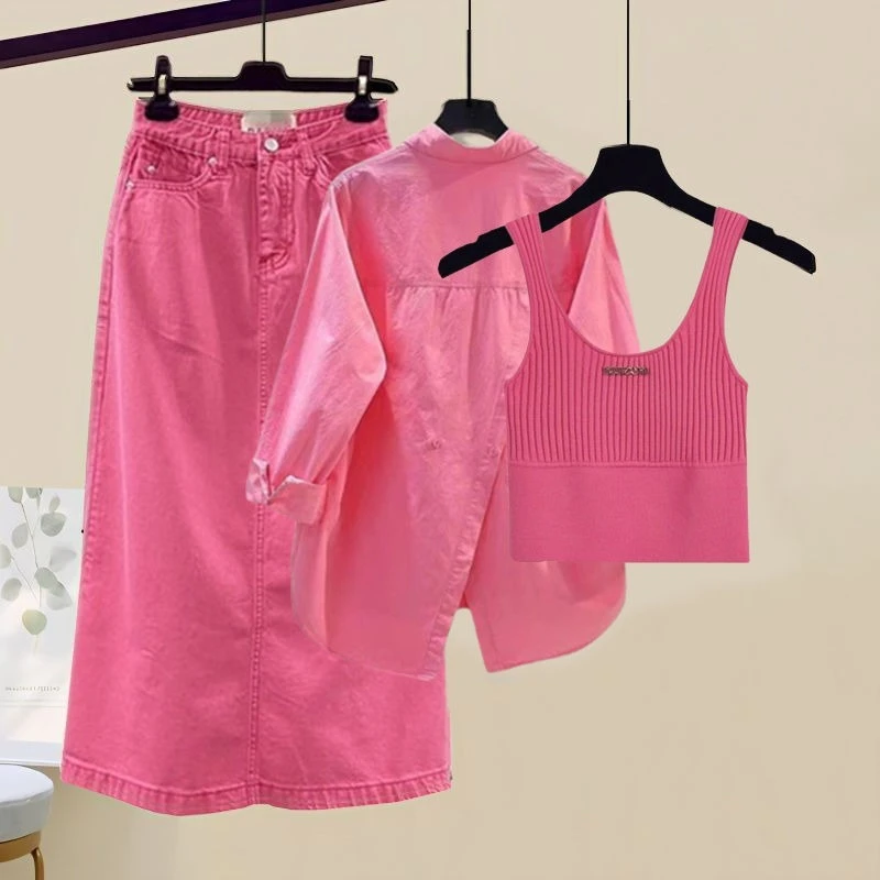 春季时尚减龄套装女2023新款韩系玫红色显白吊带衬衫牛仔裤三件套