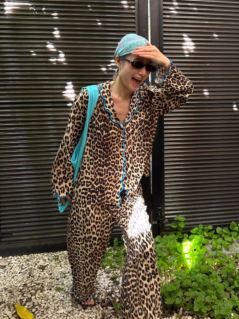 气质轻奢豹纹德绒睡衣秋冬款女可外穿大码加绒加厚保暖家居服套装