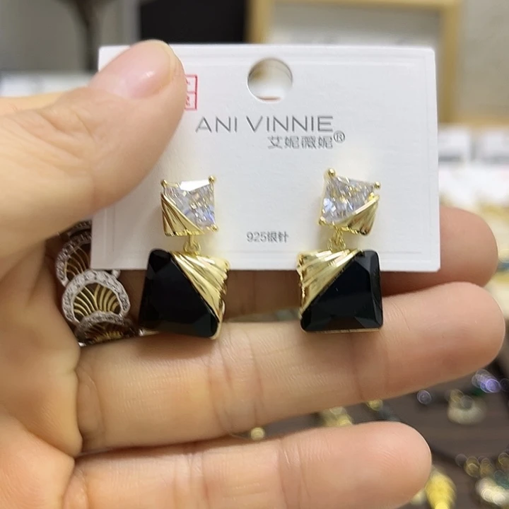 锆石铜合金合金饰品