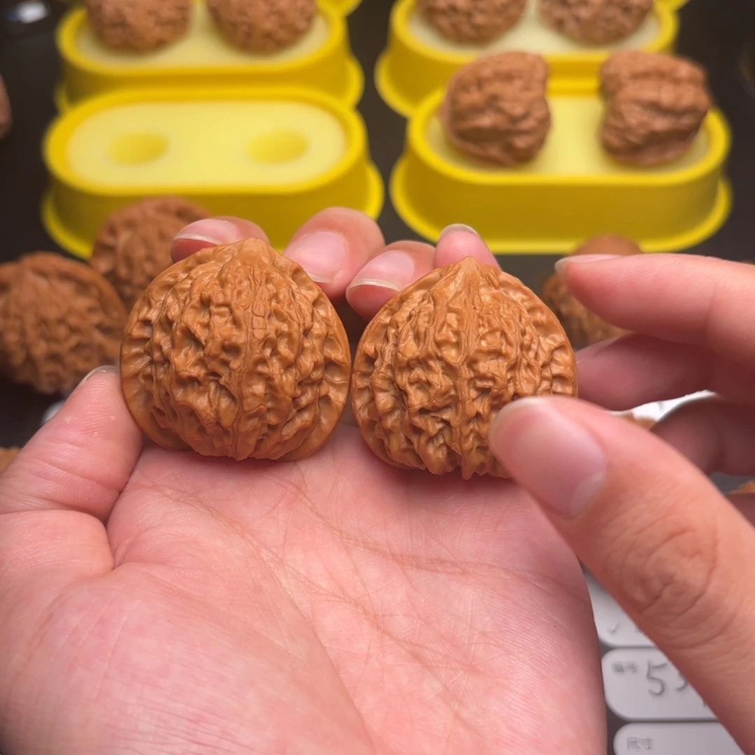 李***雨把件文玩核桃41金牛535