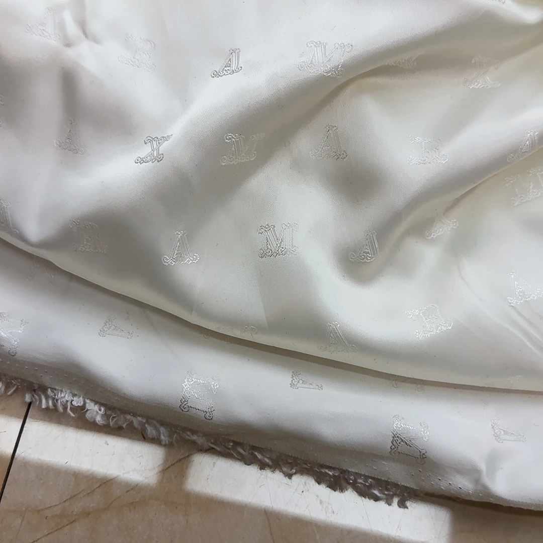 混纺白色半棉里子2.4米