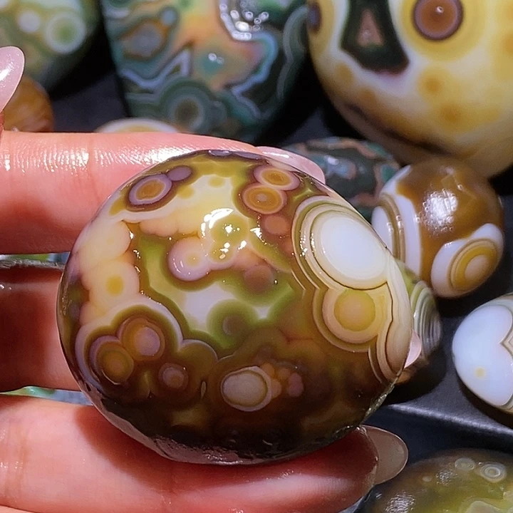 玛瑙/玉髓未镶嵌珠宝奇石39