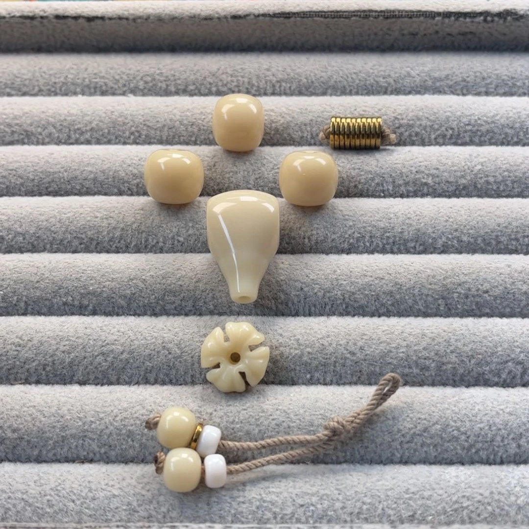 琉璃颈饰等*琉璃配饰14