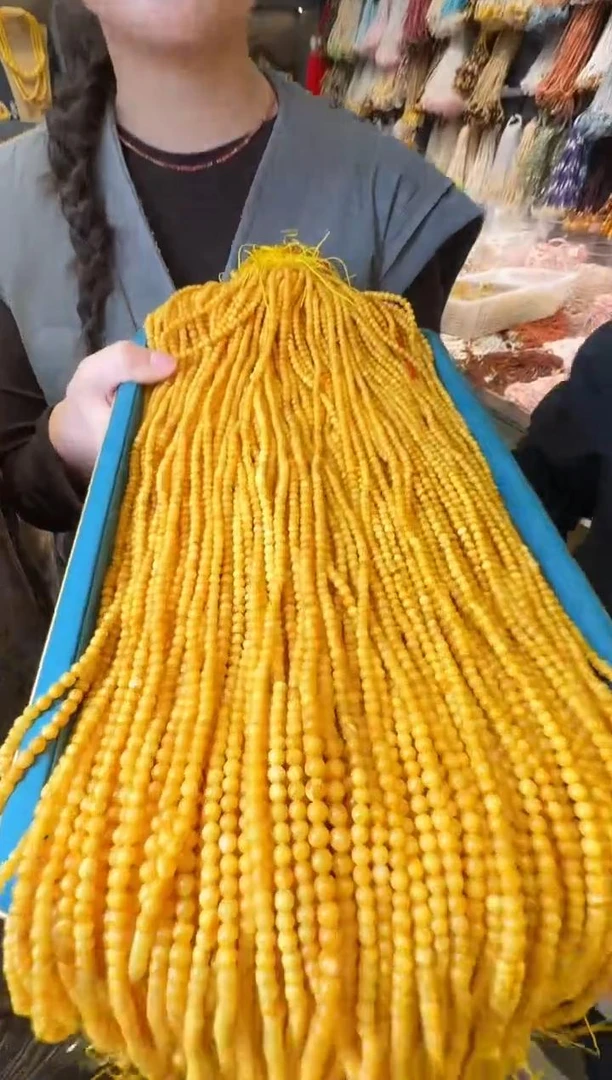 【颜会长甄选】鸡油黄蜜蜡半成品 4mm+ 255 多样性发一件