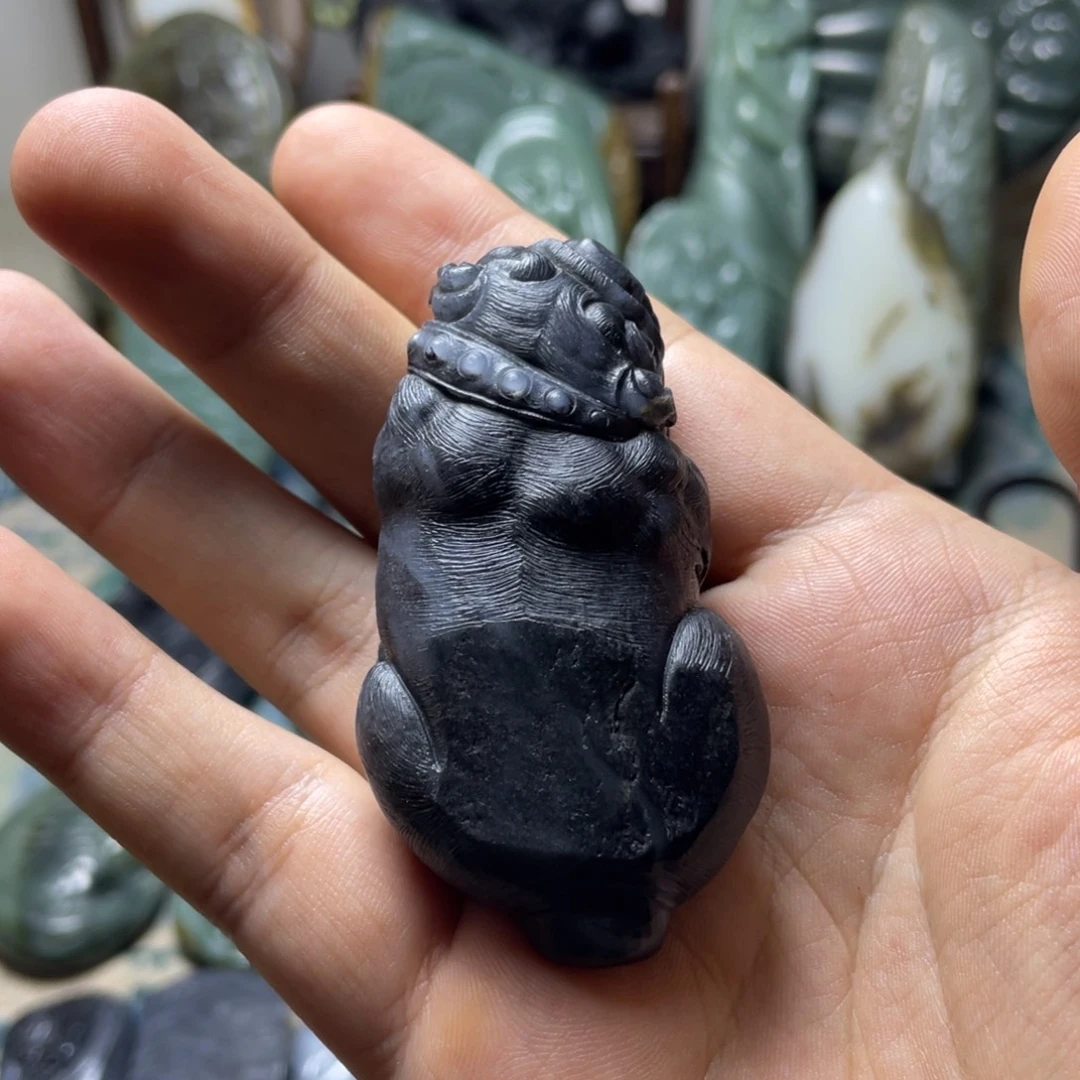 和田玉未镶嵌挂件旺财