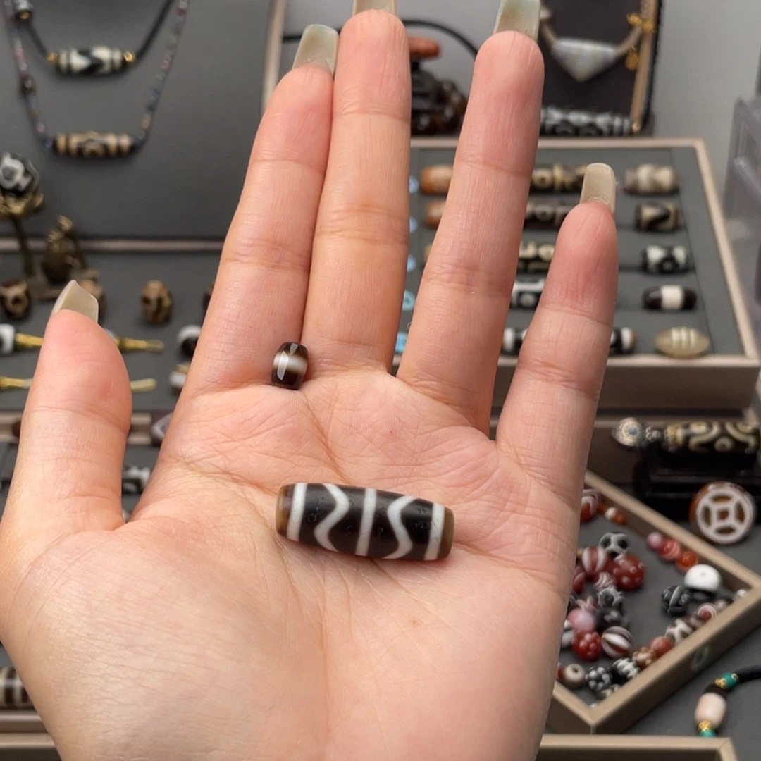 小***6玛瑙/玉髓未镶嵌珠宝半成品