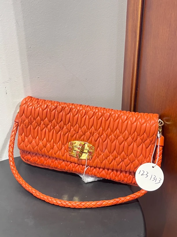 95新 MIU MIU/缪缪 夏七中古/缪缪 橙色褶皱宝石单肩包/1231313