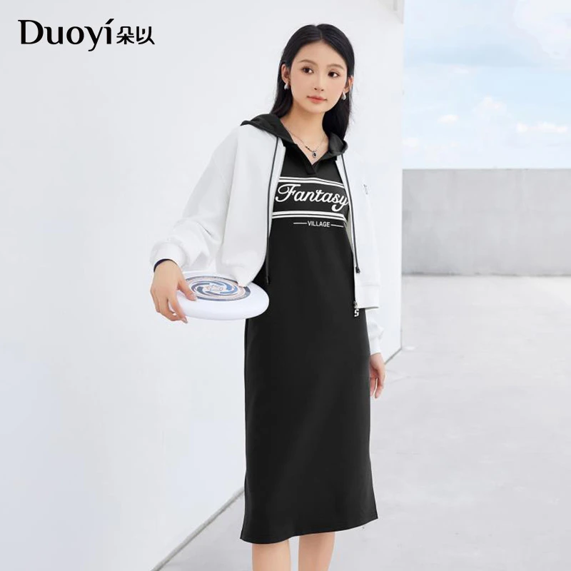 朵以2025春季新款连帽直筒长裙休闲连衣裙39DC831050