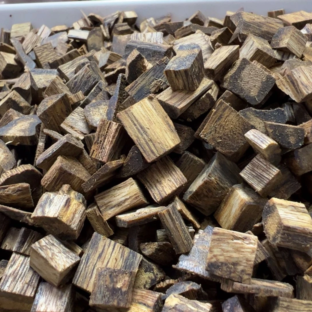 沉香碎屑沉香奇楠蓝宝石30克