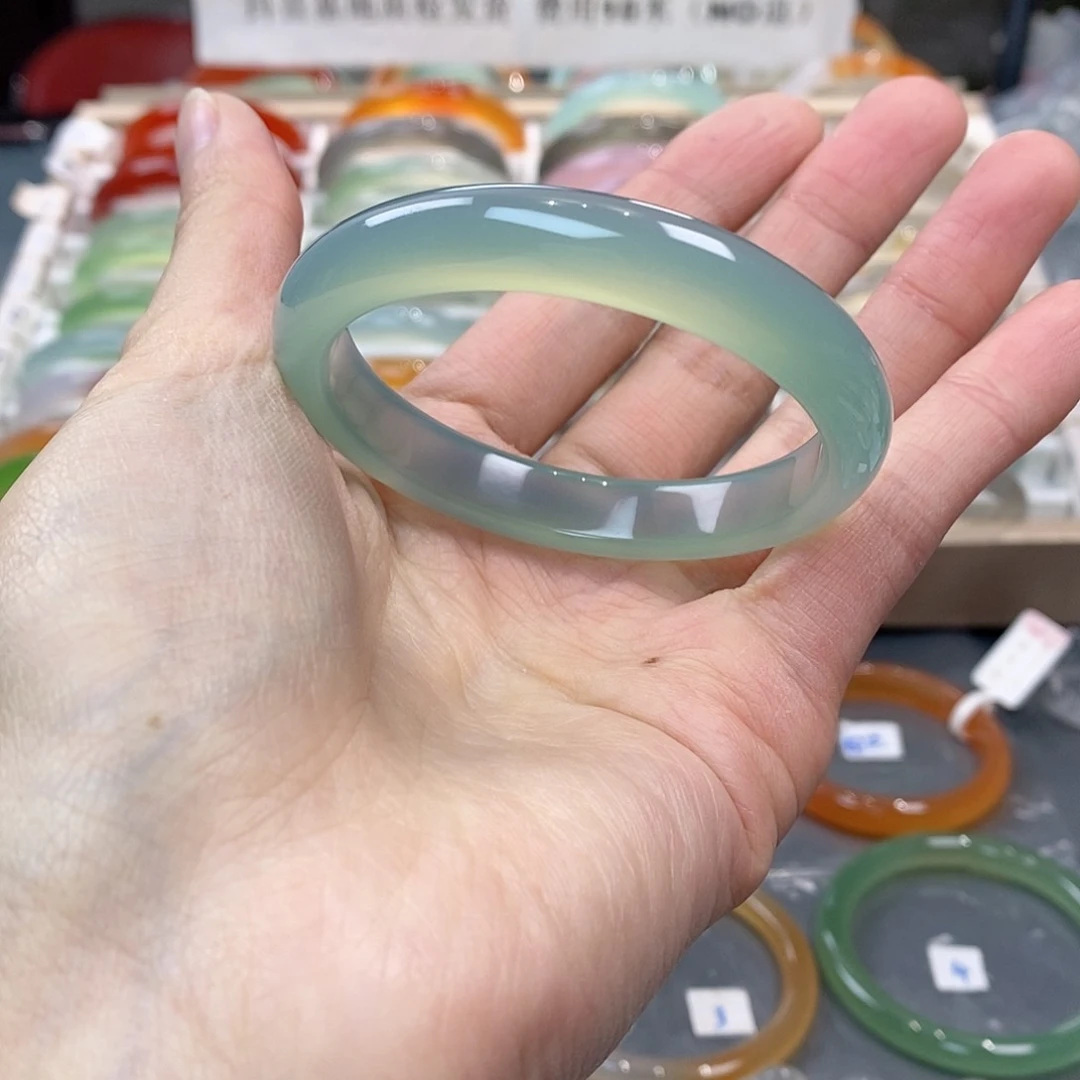 玛瑙/玉髓手镯未镶嵌花****水