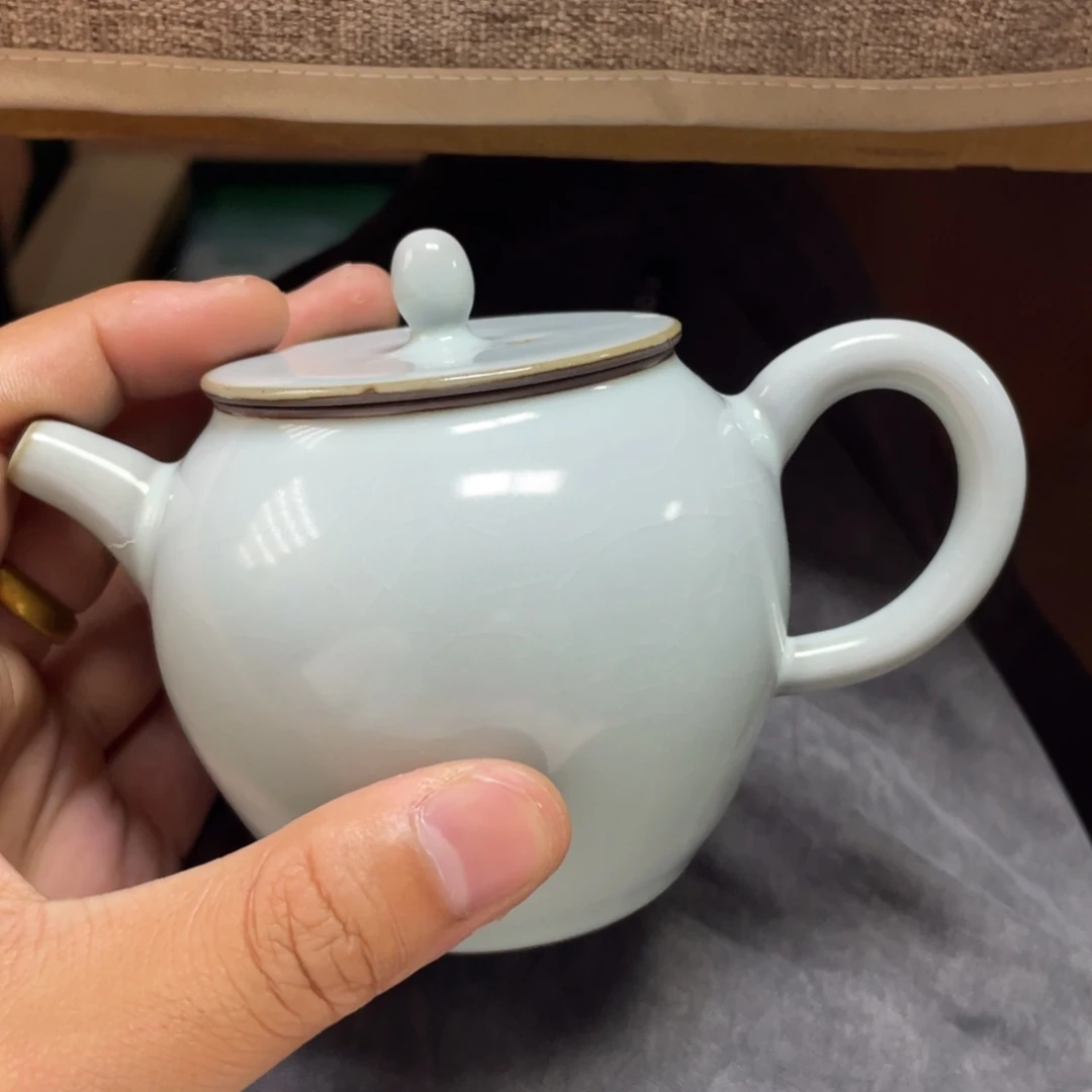 小***贝无运费险略有微瑕介意勿拍