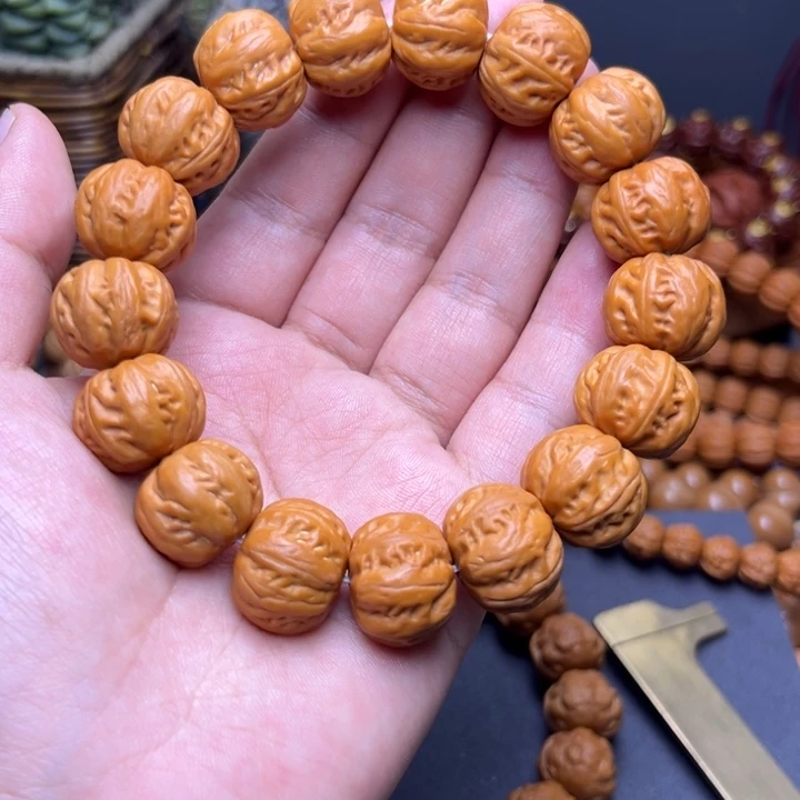 猴头核桃吊坠1.7加八棱