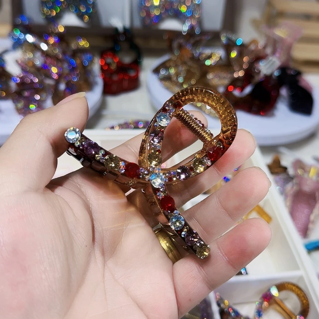 树脂非金属咖色底大小钻大抓夹