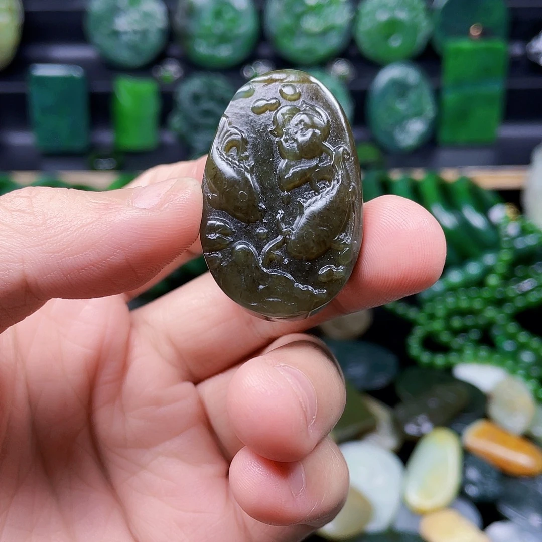 和田玉未镶嵌珠宝奇石