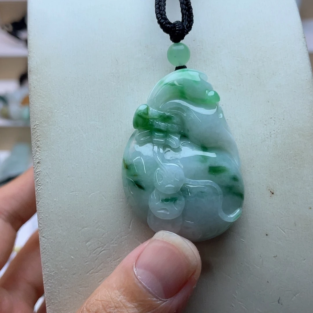 【闪购商品】颈饰未镶嵌翡翠隆****》