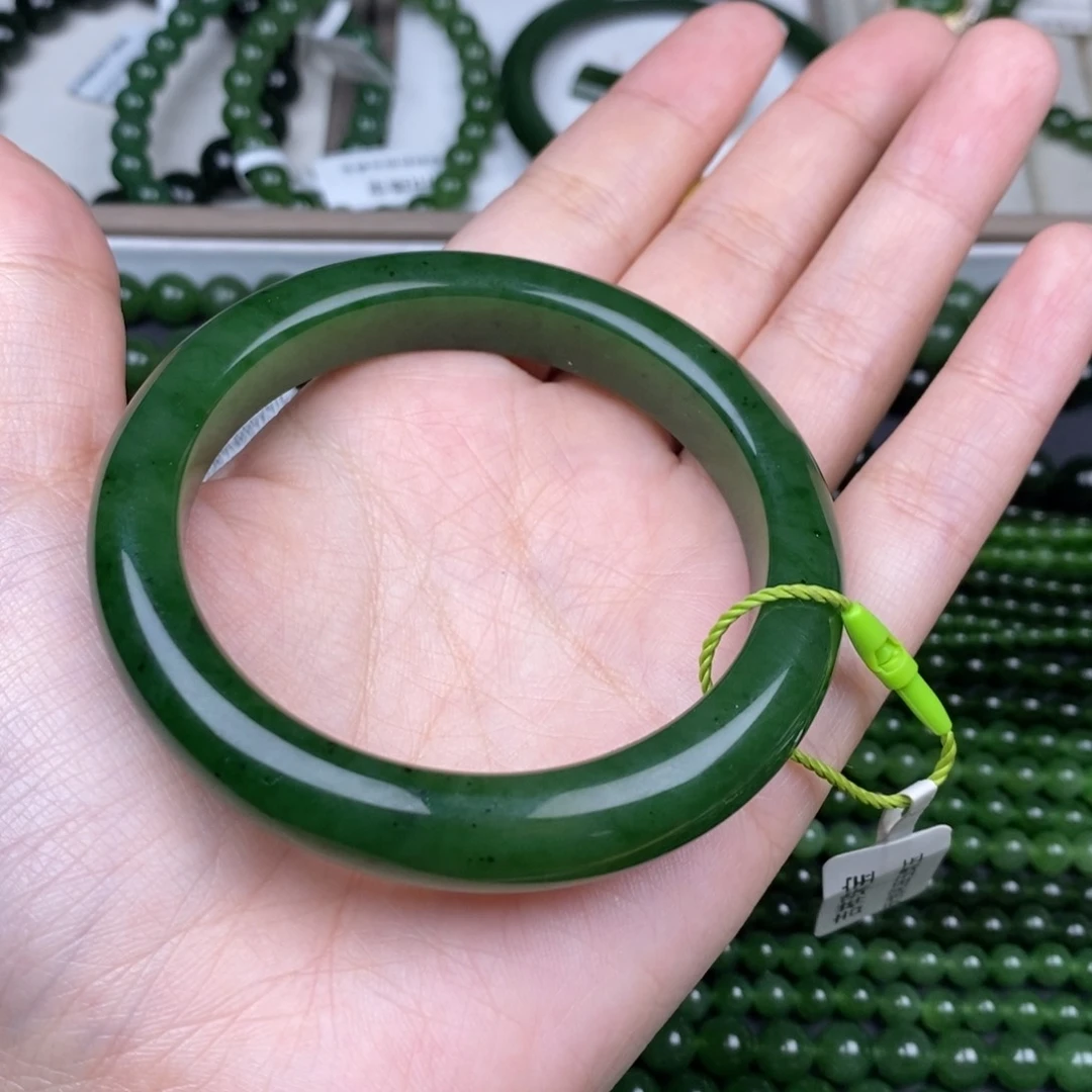 未镶嵌手镯和田玉（碧玉）57辣绿
