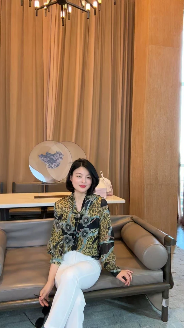 TANTAN 人丝100 气质花纹带飘带开衫1656