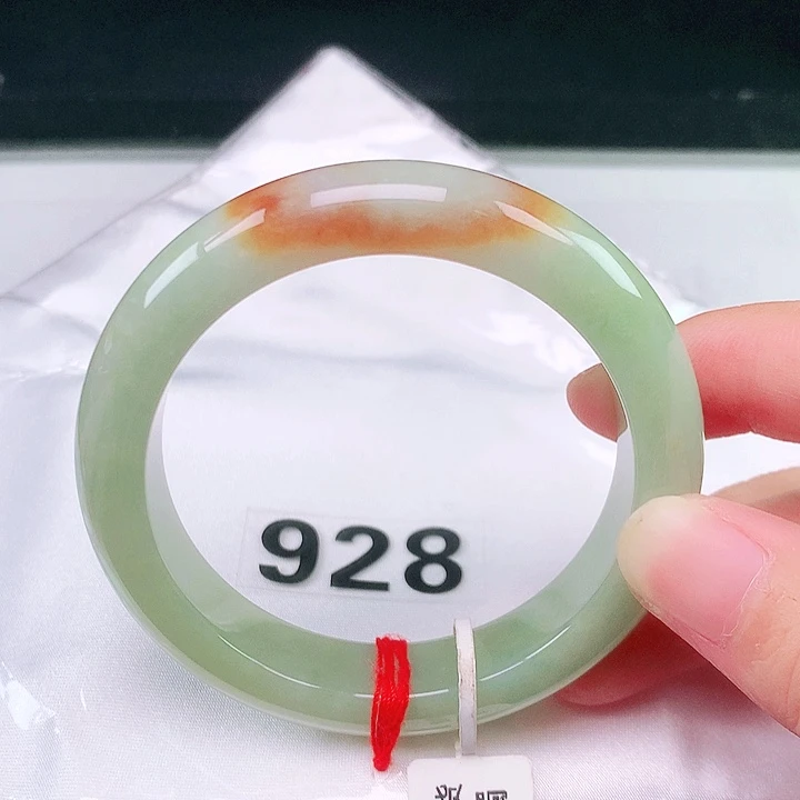 翡翠未镶嵌手镯（圆镯）翡翠手镯