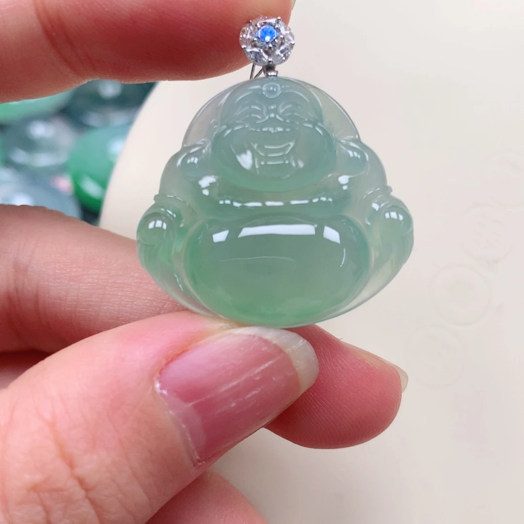 颈饰18K金镶嵌翡翠天然翡翠