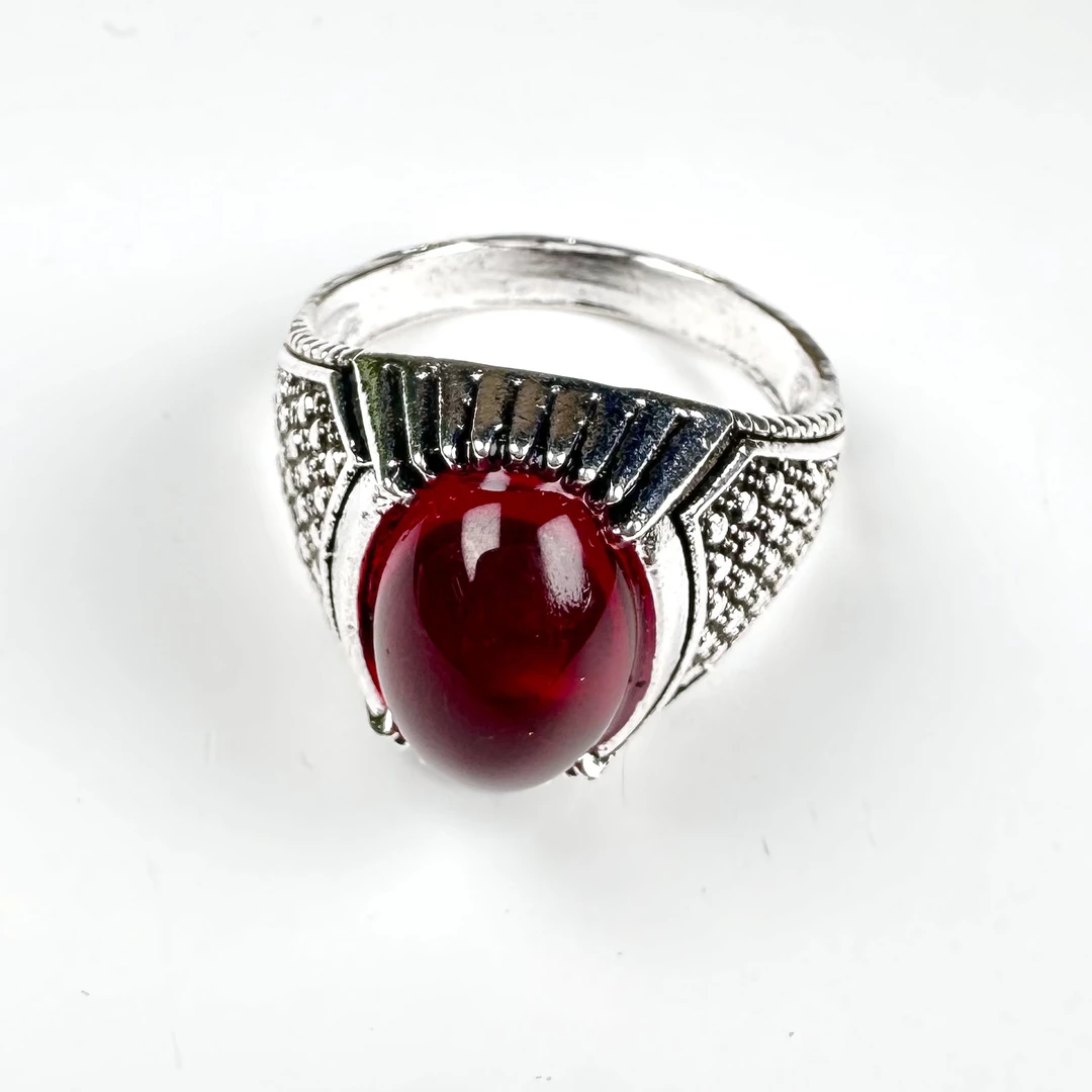 S033轻奢设计款血珀戒指 多样性发其一