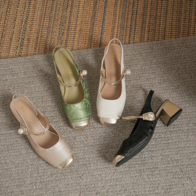 浅口单鞋女2025年春夏季新款复古搭扣低跟鞋文艺方头软皮玛丽珍鞋