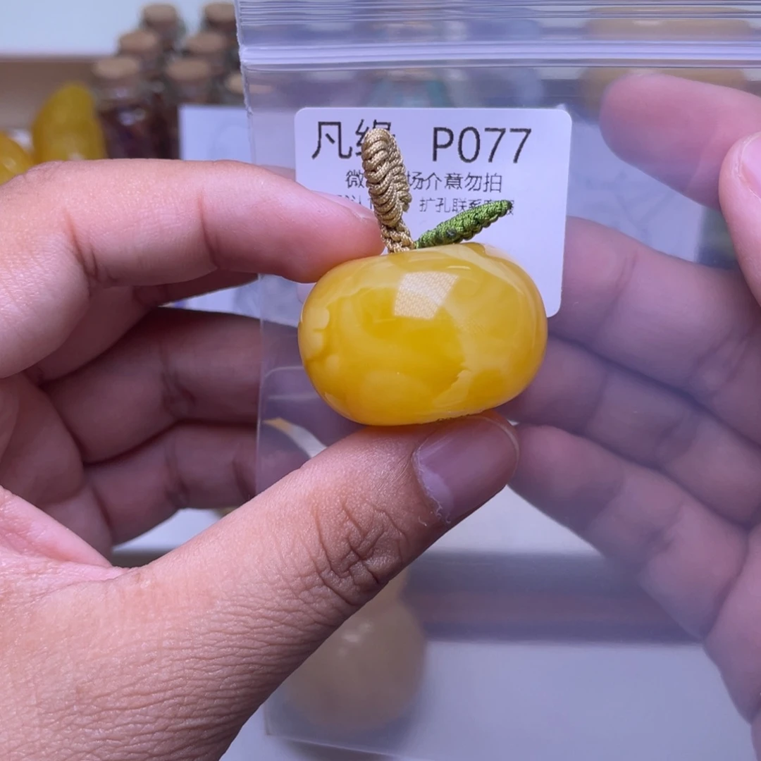 琥珀未镶嵌珠宝奇石