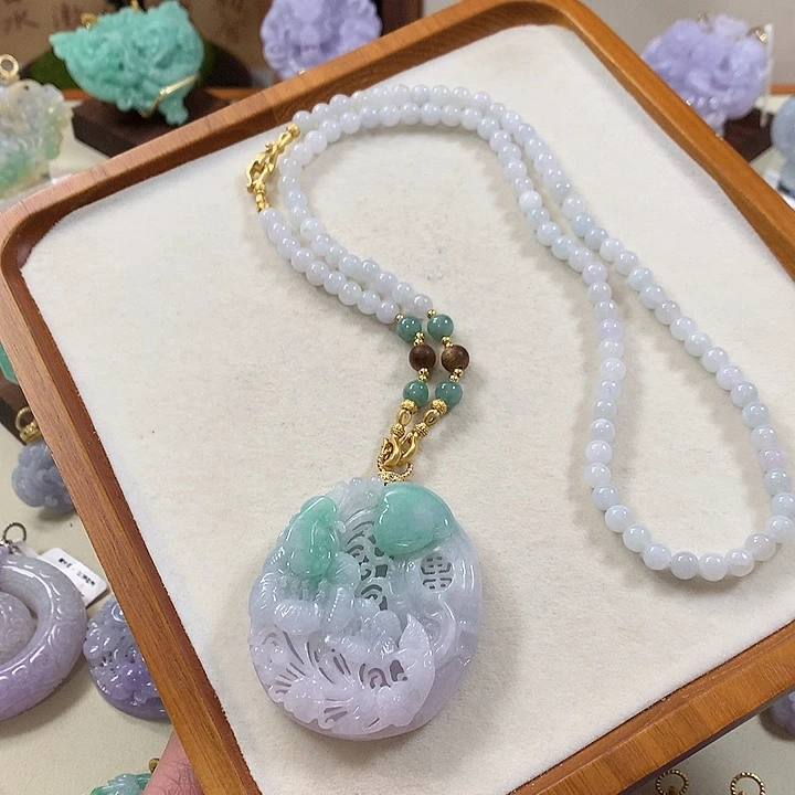 翡翠未镶嵌颈饰翡翠吊坠