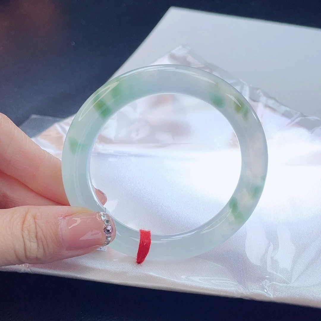 翡翠手镯未镶嵌强推