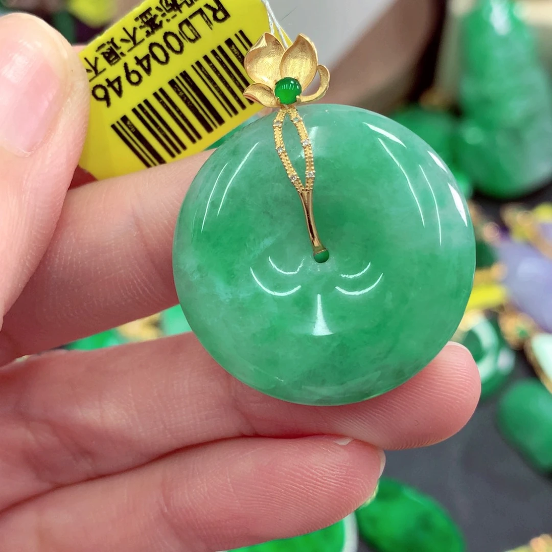 翡翠18K金镶嵌吊坠(不含链)