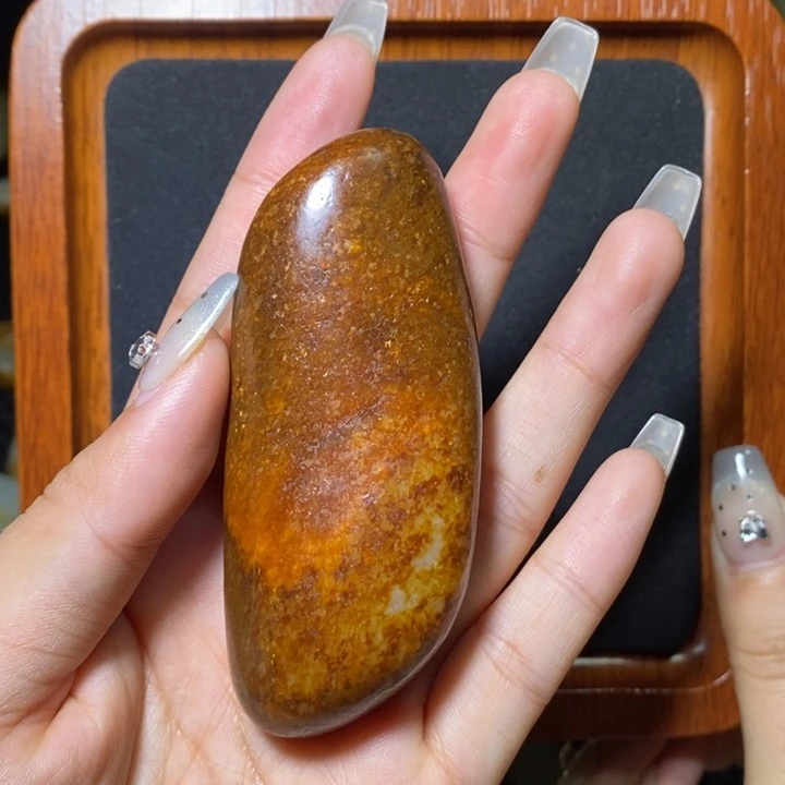 和田玉手链未镶嵌领*者