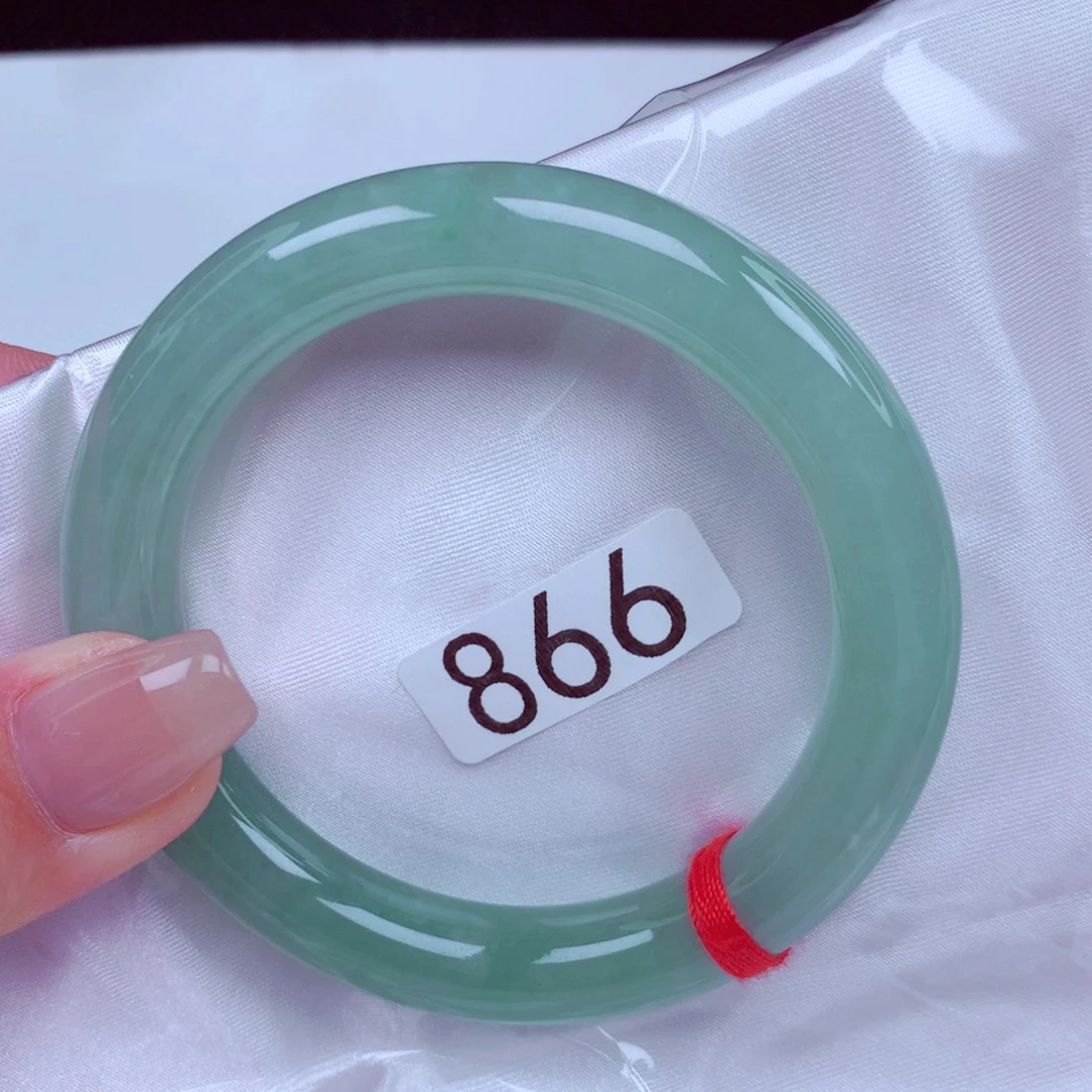 翡翠未镶嵌手镯手镯