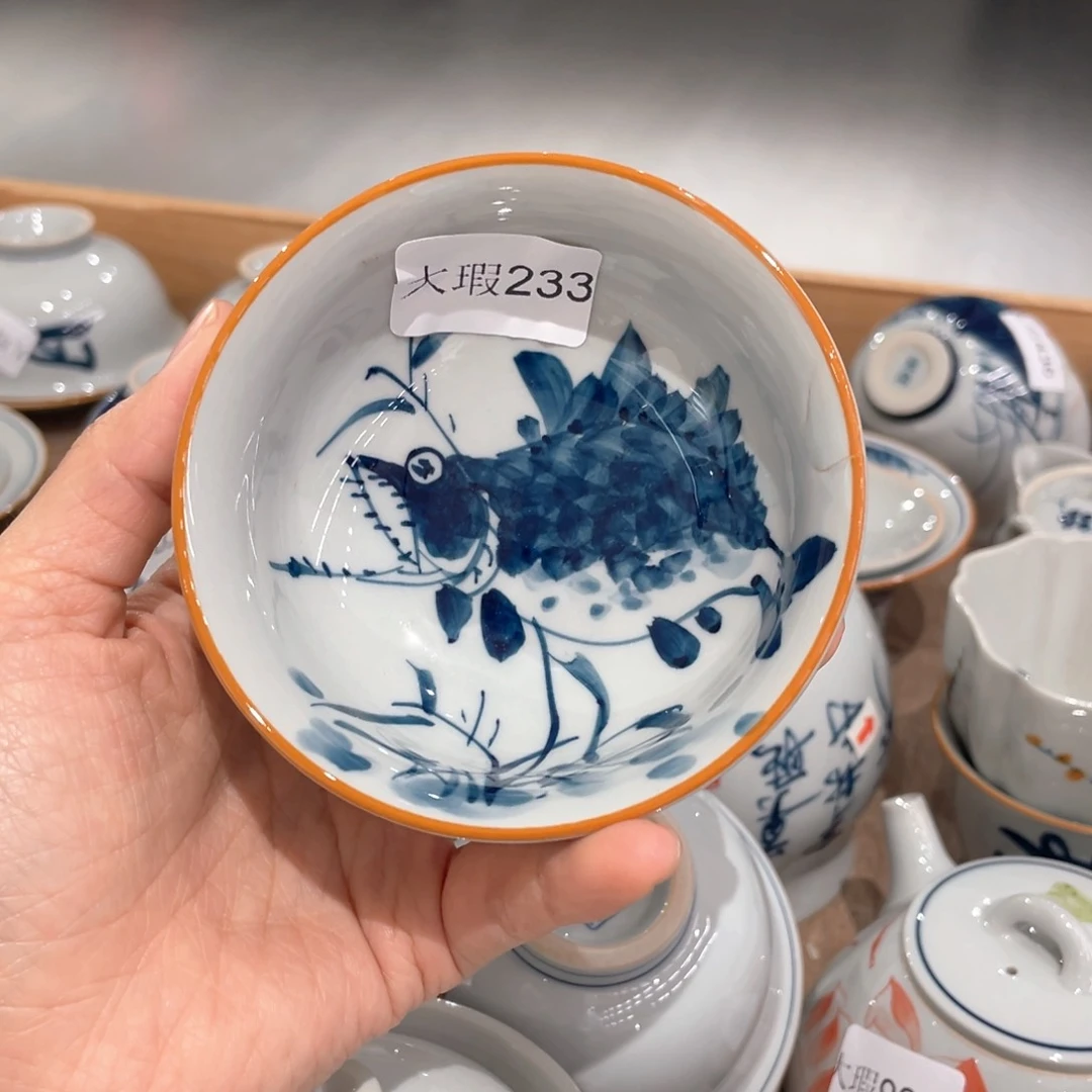 釉下手绘茶具微瑕