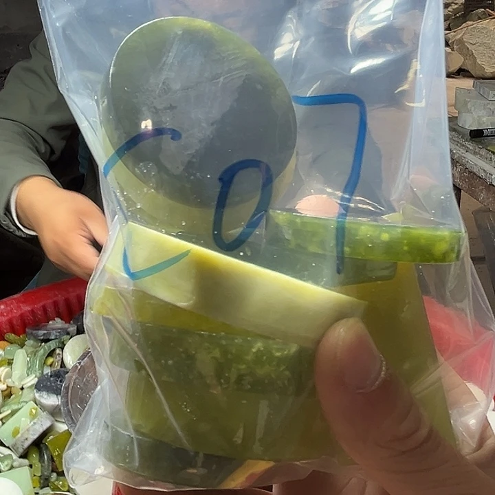 海***语蛇纹石玉未镶嵌鱼缸石 盆景石