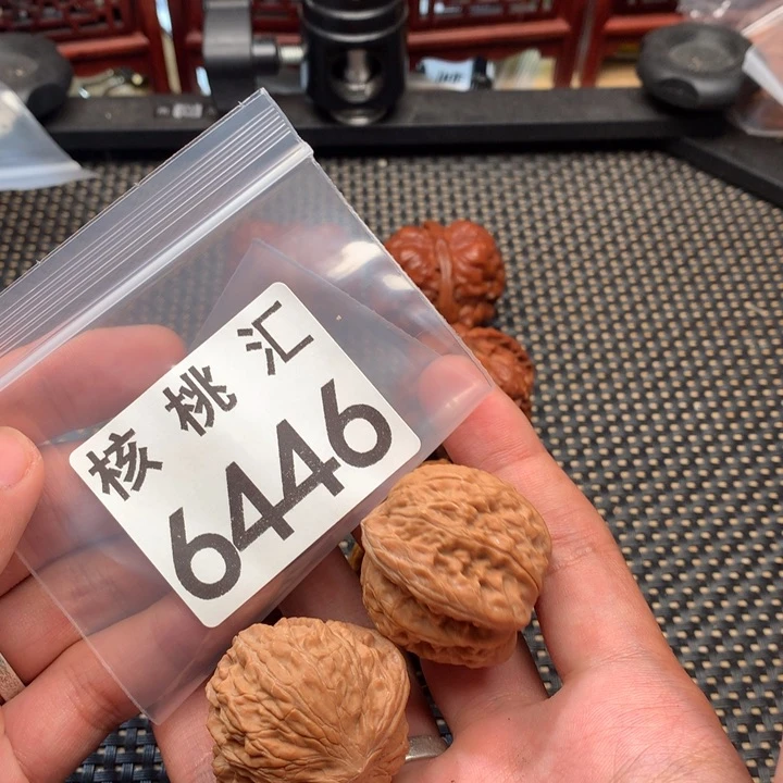 文玩核桃吊坠磨盘