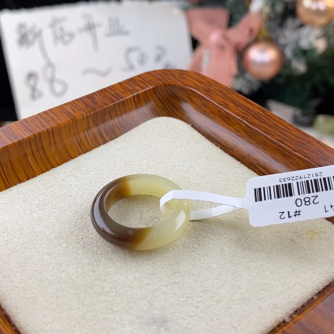 和田玉未镶嵌戒指港12