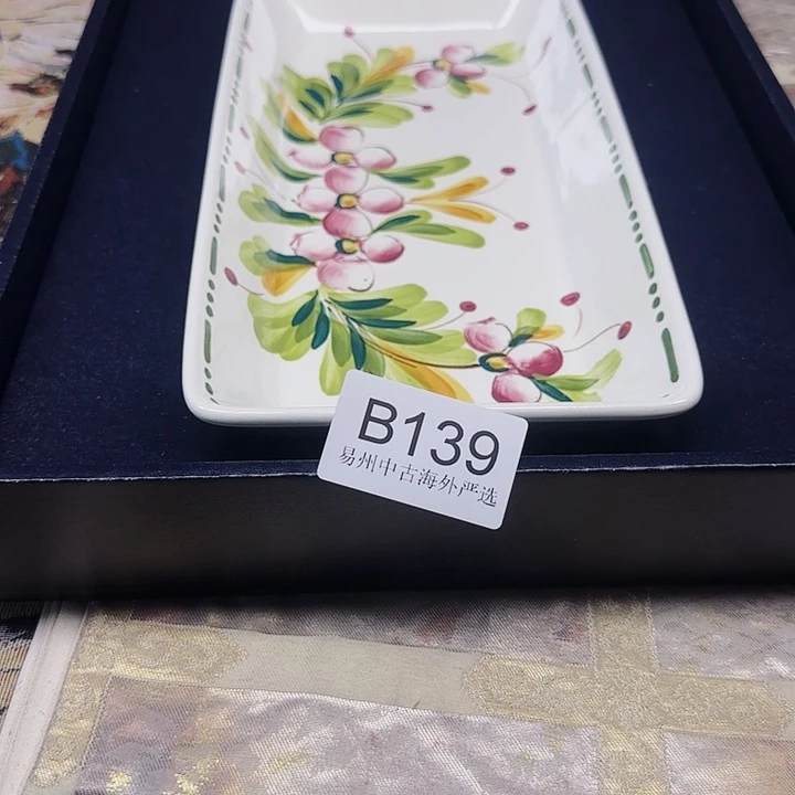 郫****莓易州中古海外严选