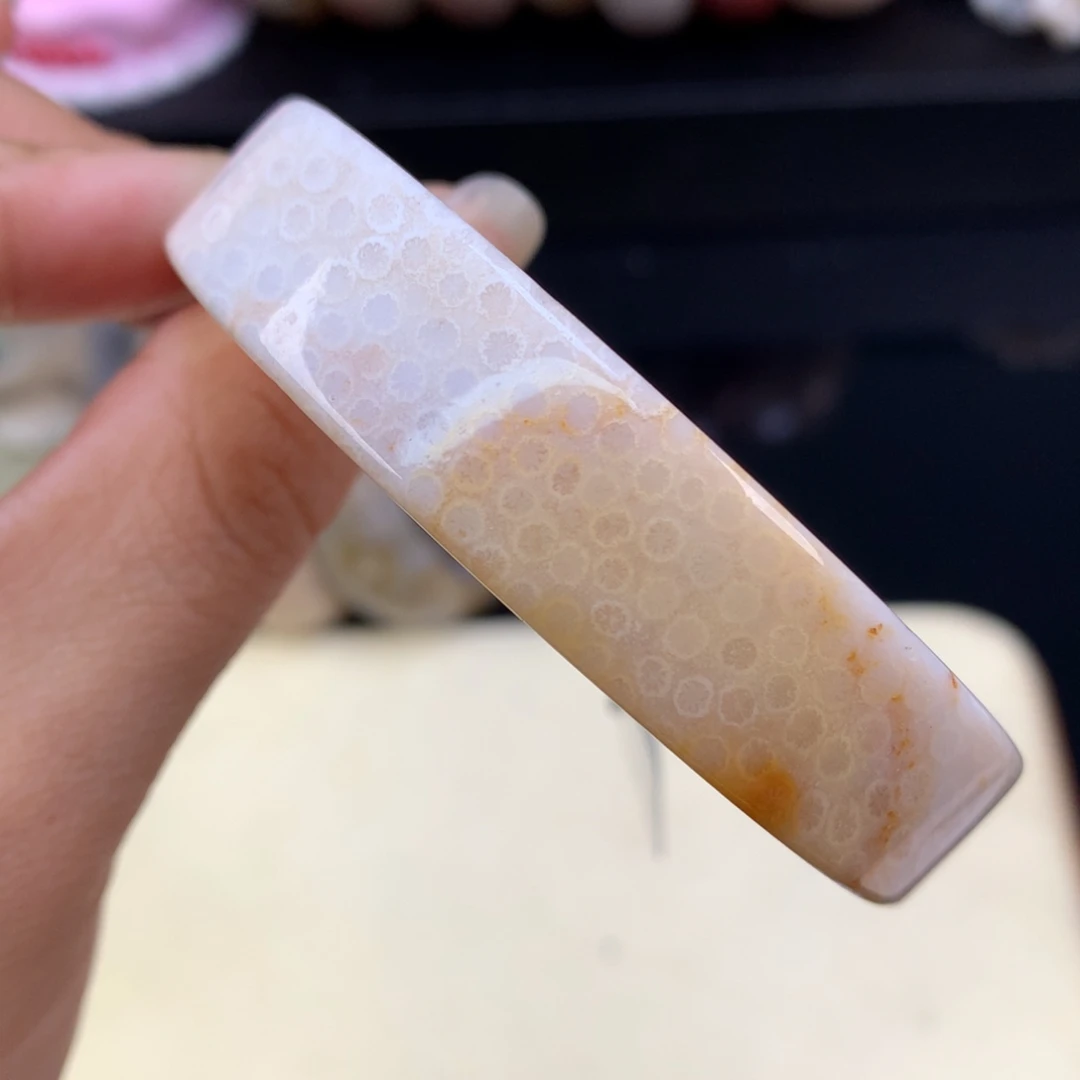 硅化珊瑚（珊瑚玉）未镶嵌吊坠(赠链)五折小珠花55圈（19号）