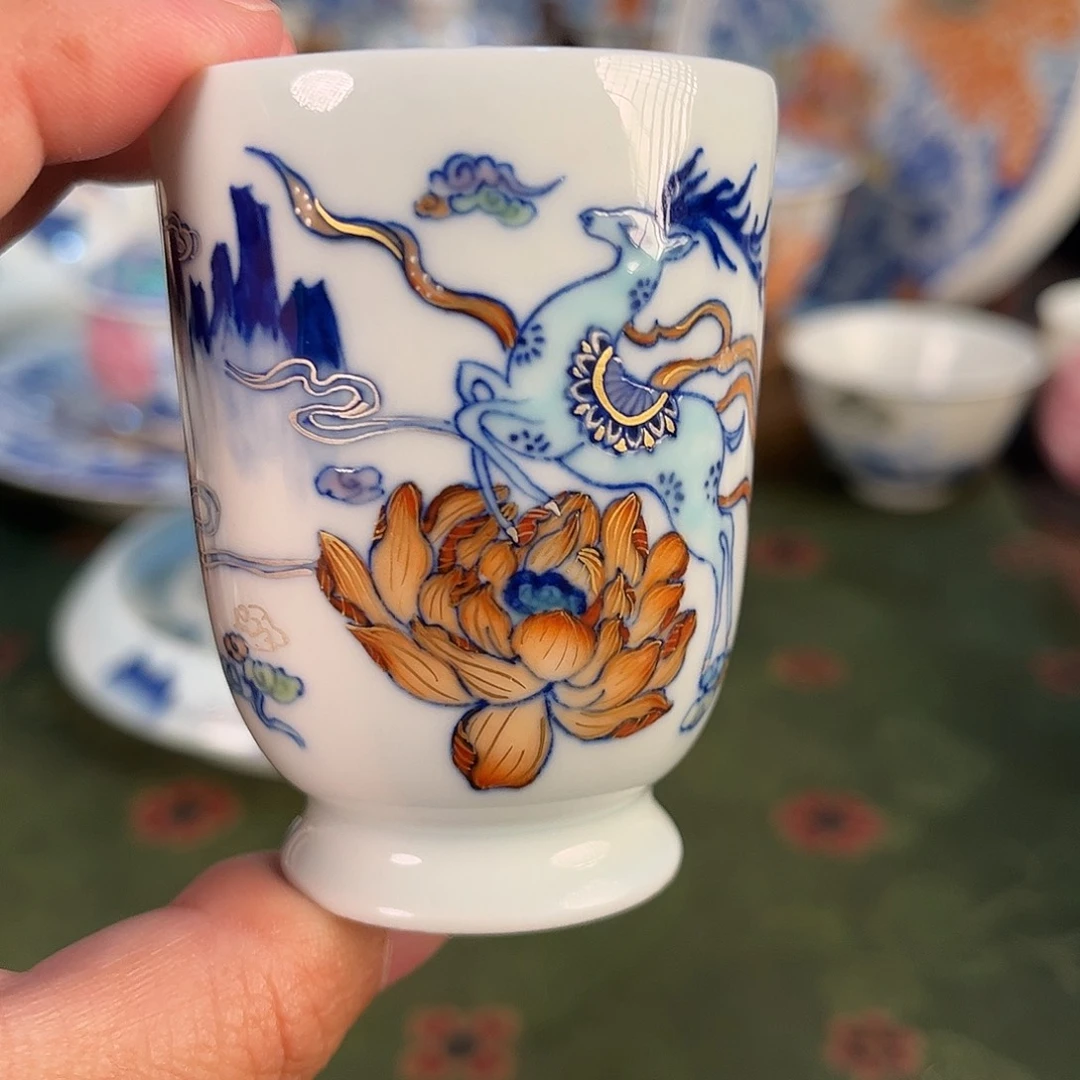 九色鹿斗彩主人杯