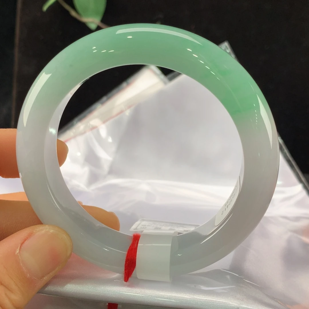 翡翠手镯未镶嵌111-0235