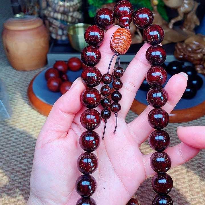 檀香紫檀（小叶紫檀）桃1.5富甲天下