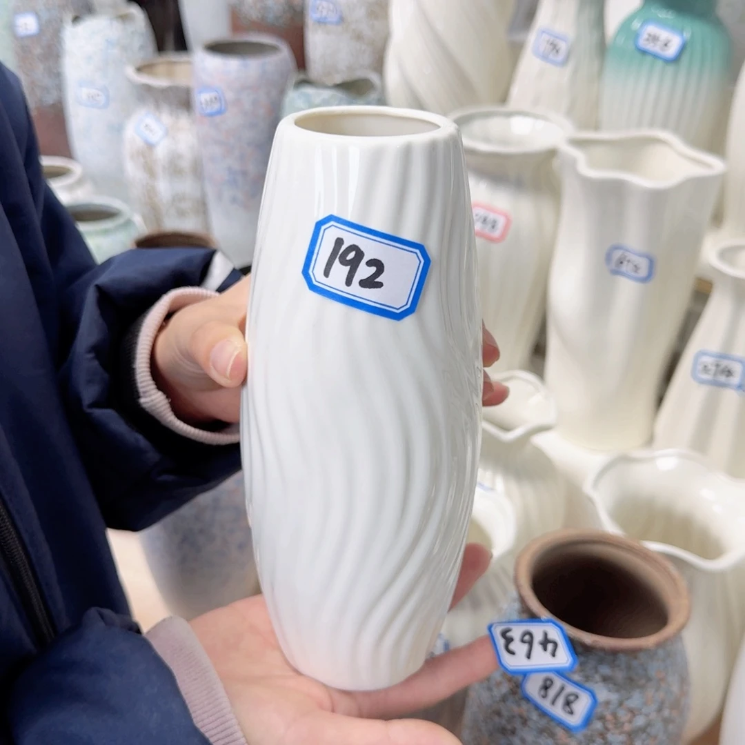 192号陶瓷高20厘米一个
