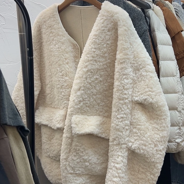 今天新款 超大版型白色毛毛外套